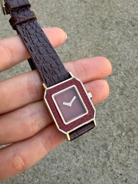 YSL Super Vintage Hand-Wound Red Leather Strap tWomen's Watch